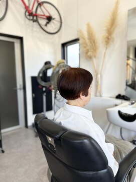 ヘアーデザイン ピニック(hair design P2C) ヘアマニュキアでやさしくカラーケア