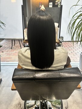 乾かすだけでツヤサラヘアに♪