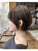 【岩田莉奈】一人一人のオーダーメイドカットで骨格矯正　 新宿