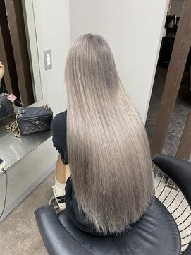 エミーバイモアムー(Emmie byMoremuu) 【埼玉YU-TA ギャルスタイル】