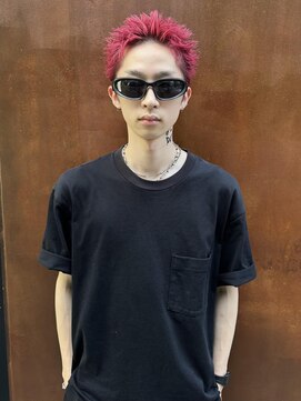 エン(en.) レッドスパイキーショート