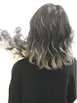 ニーケ 池袋 池袋西口(nike) トリプルカラー★グレイアッシュ★ハホニコ(池袋/池袋西口/池袋)