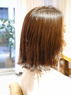 アンベント(unbent) 外ハネボブ/ベージュ