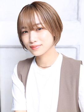 無垢(muku) 大人可愛い小顔ツヤ髪くびれショートショートボブ前髪ありA10