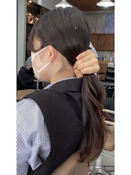 サクラ 岐阜(SAKURA) 結んで隠せるインナーカラーレッド　岐阜美容室