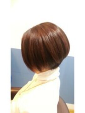 ルサージュ 常盤平(Lesage) 前下がりボブ☆