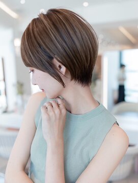 イオ 本厚木(io) 20代30代大人かわいい丸みショート似合わせカットイメチェン