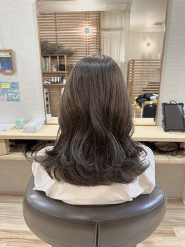 アカラ ヘアー akala ｈair アッシュカラー