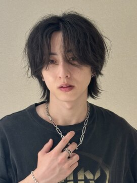 ノラギンザユー(NORA GINZA/U) 【10代20代おすすめメンズヘアキメすぎない束感センターパート】