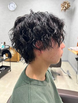 リット×ベリエ(Lit.×belier) 鹿児島ツイストスパイラルパーマセンターパート波巻きパーマ30代