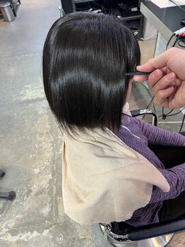サクラ 岐阜(SAKURA) 美髪縮毛矯正で美髪ボブ 切りっぱなしボブ 髪質改善 岐阜