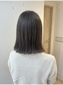 結べる長さの切りっぱなしボブ/透明感たっぷりオリーブベージュ