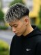 アクティ(actie)の写真/オトナの男が"垢抜ける"最短ルート。やり過ぎない「ハイライト×ツイストスパイラルパーマ」の絶妙バランス