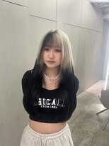 ジェム(GEM)&nbsp;【hinana】ホワイトベージュのルーツカラー