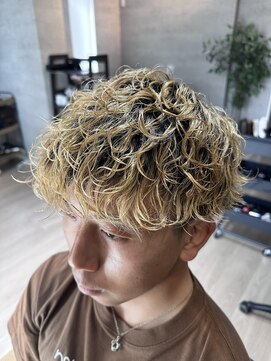 トゥエンティ(twenty) stylist 根本　シャドウパーマ2
