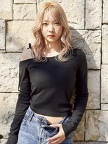 モア 下通店(MORE)&nbsp;くびれミディ／ブロンド／ブリーチ