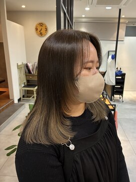 フリッカ(Flicka) オリーブベージュ×ベージュ