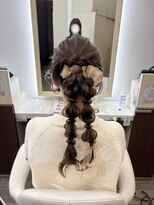 クレス 武蔵浦和店&nbsp;編みおろしツインポニー
