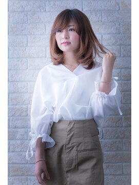 エルデ ナインズ ヘアー スタンド 川口店(elde 9's HAIR STAND) 小顔&フェアリーグレージュの大人かわいい切りっぱなしボブ