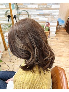 ハウオリ ヘアーワークス(Hauoli hair works) レイヤーロブ