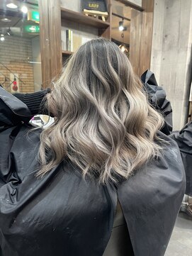 ラフ(LAFF) #黒髪#ボブルフ#ネビージュ#小顔#ワンレン