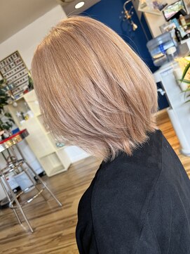 リアン(Lien) ベージュショートスタイル