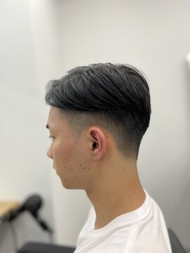 エイト 船橋店(EIGHT) tomi-106　メンズサイドパートフェードカット！