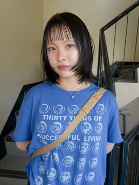 スイ(suii.) オン眉とレイヤー/グレーカラー