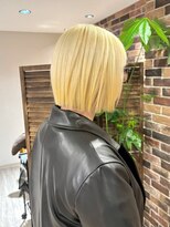 ジップ 稲毛店(ZIP) 前下がりボブ切りっぱなしボブショートボブ 縮毛矯正ベージュ