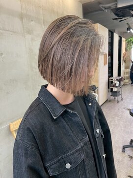 ソルトウォーター(SALT WATER) ベージュ/ハイトーン/ブリーチ/くびれヘア/恵比寿/代官山