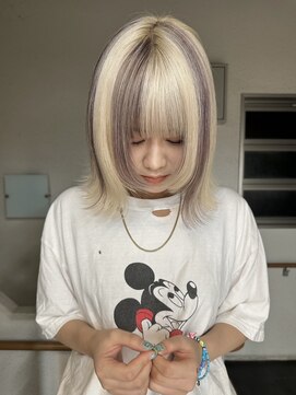 イェッカ パビル(YECCA pabil) セクションカラー