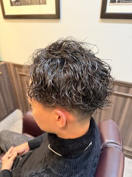 無造作スパイラルパーマ<理容室>[メンズ/シェービング/上野]