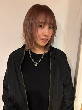 ツイギー 宮西店(TWiGGY) ショートレイヤー×ピンクベージュ
