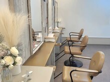 「初めて行きます。どんな雰囲気の美容室ですか？」