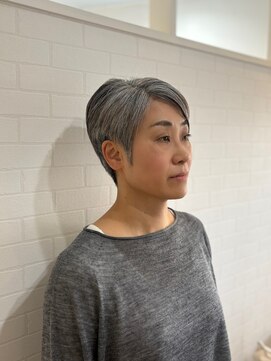 リブレ ショート(LIBRE) グレイヘアショート