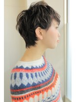 ヘアーアンドカラー プラーチェ(hair&color Plaatje) 【プラーチェ相模大野】　外国人クセ毛風　耳かけショート