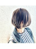 カジュアルショートボブ