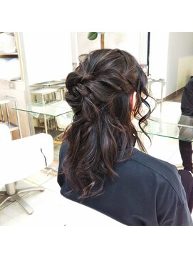 美容室 アネックス(ANNEX) ゆるふわハーフアップ