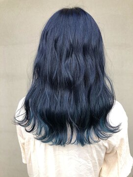 ヘアー アイス ルーチェ(HAIR ICI LUCE) ターコイズブルー　ネイビーブルー　デザインカラー　担当中西