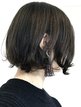 ドアーズ(Door's) 30代40代ショート白髪染めグレイカラーボブ艶栄名駅伏見丸の内