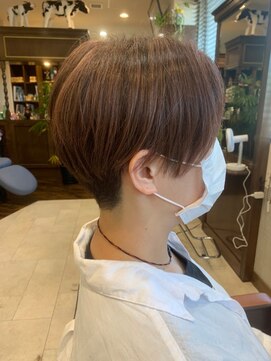 キールヘアーベイス(kir hair base) ハイライト刈り上げショート