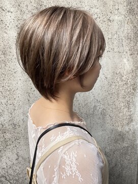 バーチュー(virtue) 前髪あり/丸みショート/ショート/小顔