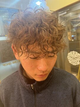 ブルーモスク トウキョウ(TOKYO) メンズパーマ