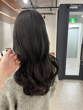 カリネバイフィエル(CALINER by Fier) 西梅田駅 / ◎トーンダウンでも透明感◎