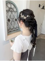 ユイバイラドンナ(Huit by LADONNA)&nbsp;ベロアリボン レイヤーカット オリーブベージュ