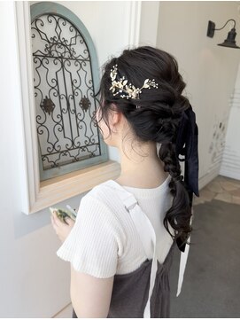 ユイバイラドンナ(Huit by LADONNA) ベロアリボン レイヤーカット オリーブベージュ