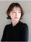くびれミディミディアムショートおくれ毛くびれヘア_ba511943