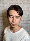 センターパートスタイル
