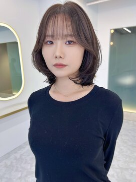 エトワール バイ ヴィンス(etoile by vince) ミディアムレイヤー/赤み消し◎オリーブベージュ