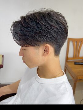 ディッセンバー 伊勢崎(December) メンズ/センターパート/似合わせカット/ニュアンスパーマ